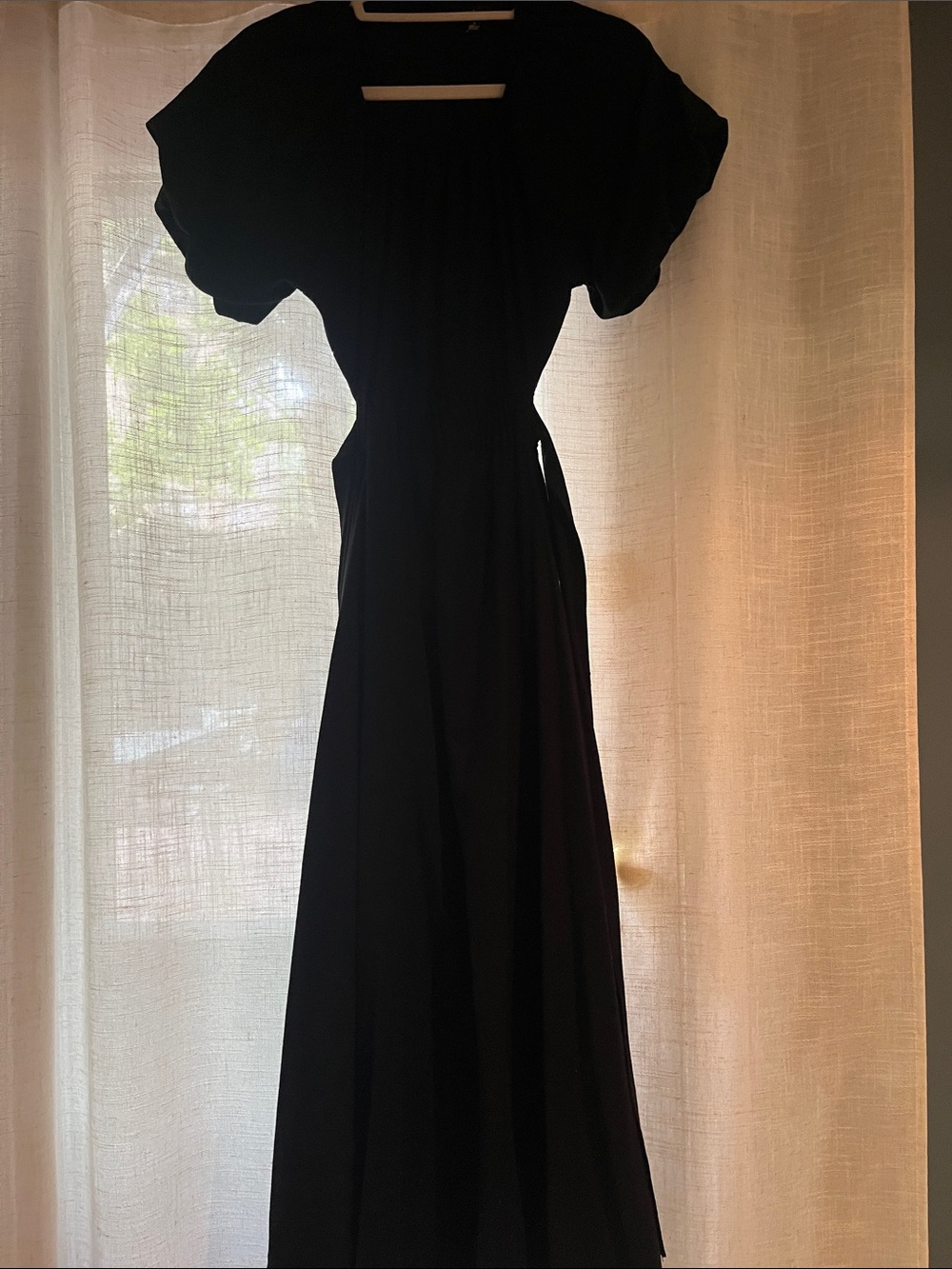 Lulu's Black Cutout Maxi Dress with Short Sleeves